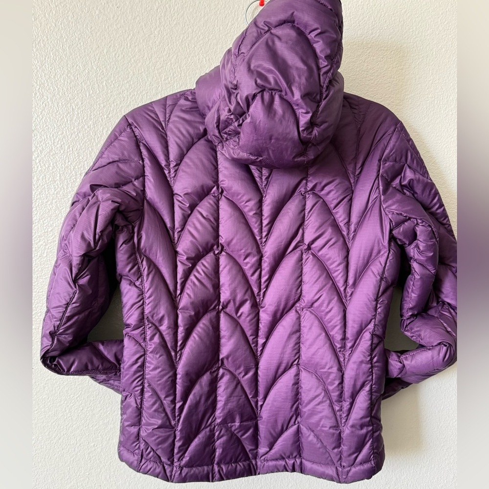 Outdoor Research Purple Hooded Puffer Jacket Lightweight XS excellent condition - Picture 4 of 11